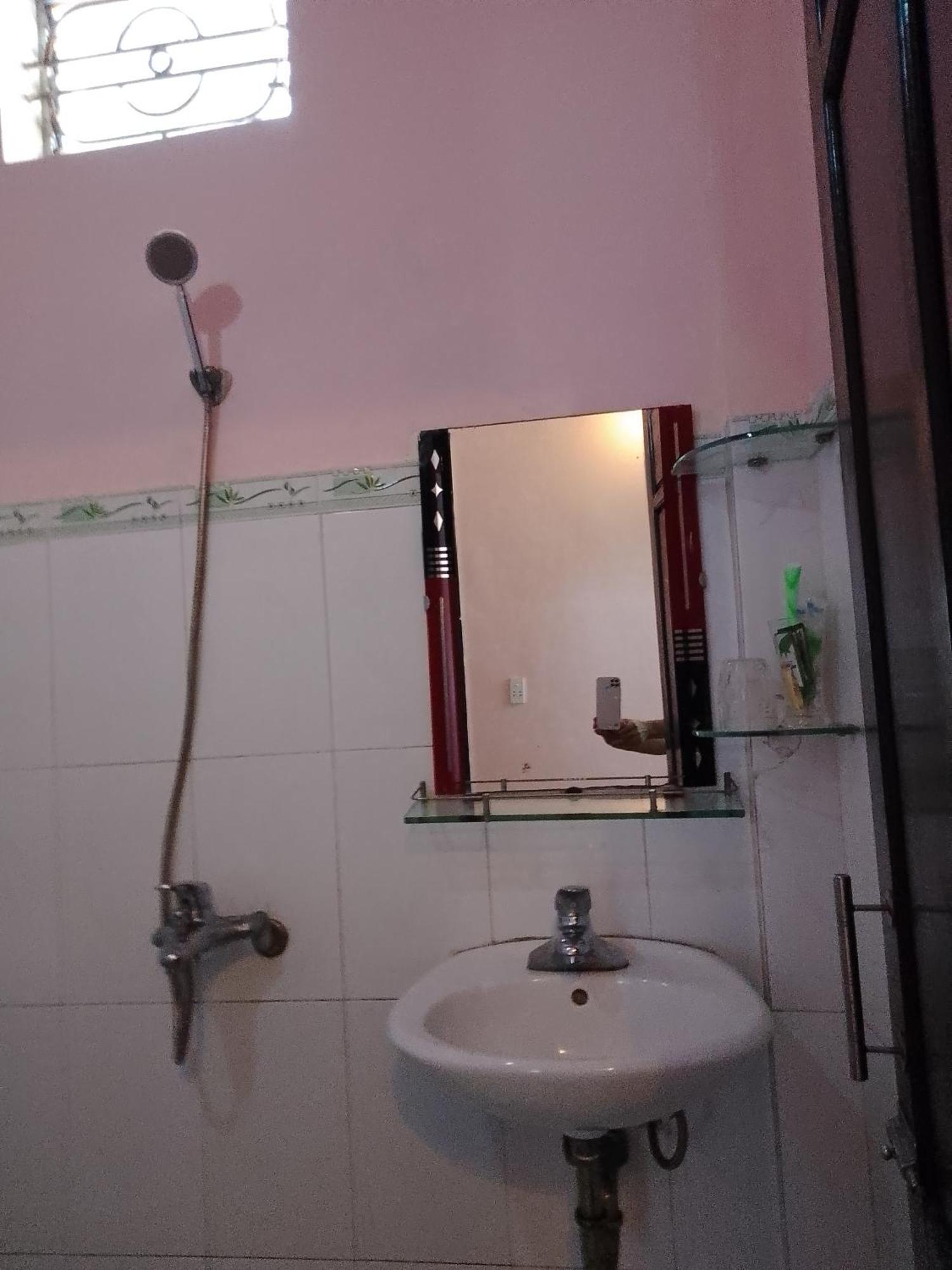 Nha Nghi Hang Nga Dong Hoi Eksteriør billede